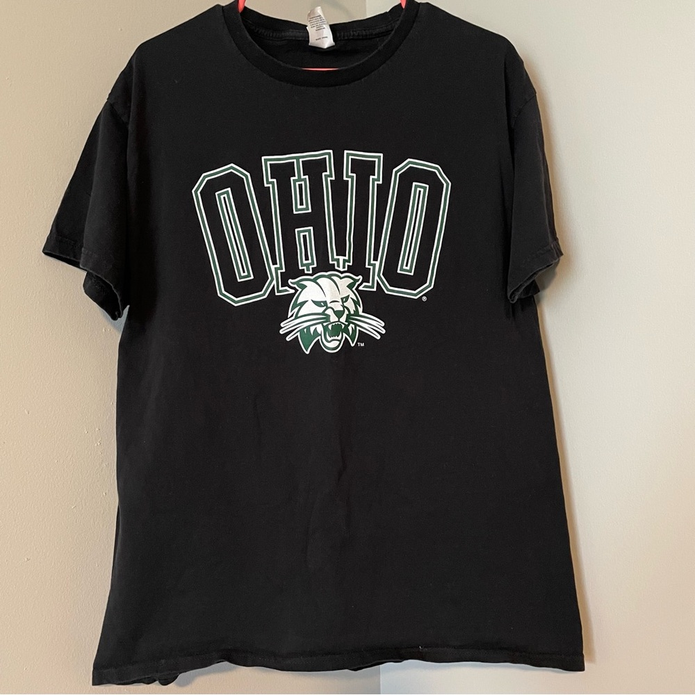 Black Ohio University T-Shirt Large